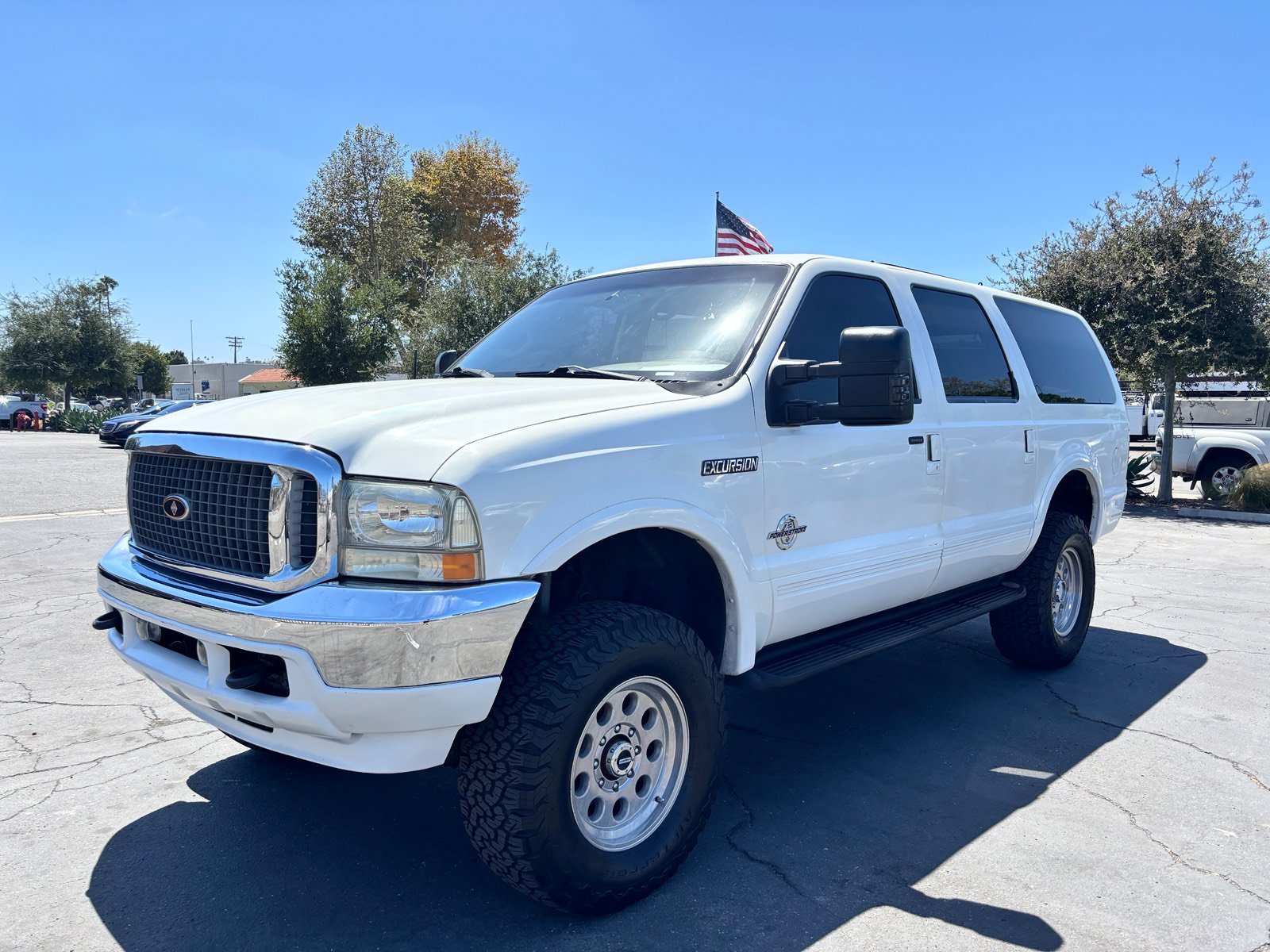 Used 2001 Ford Excursion Limited AWD/4WD image 1
