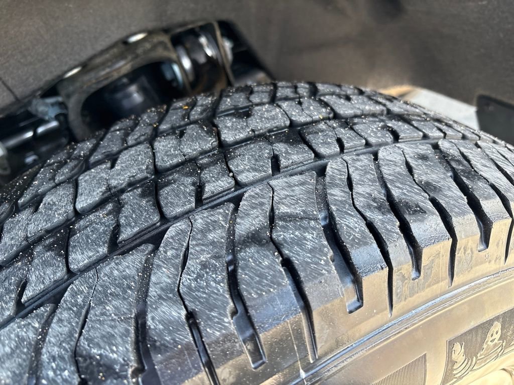 Used 2024 GMC Sierra 3500 SLE w/ SLE Convenience Package image 31