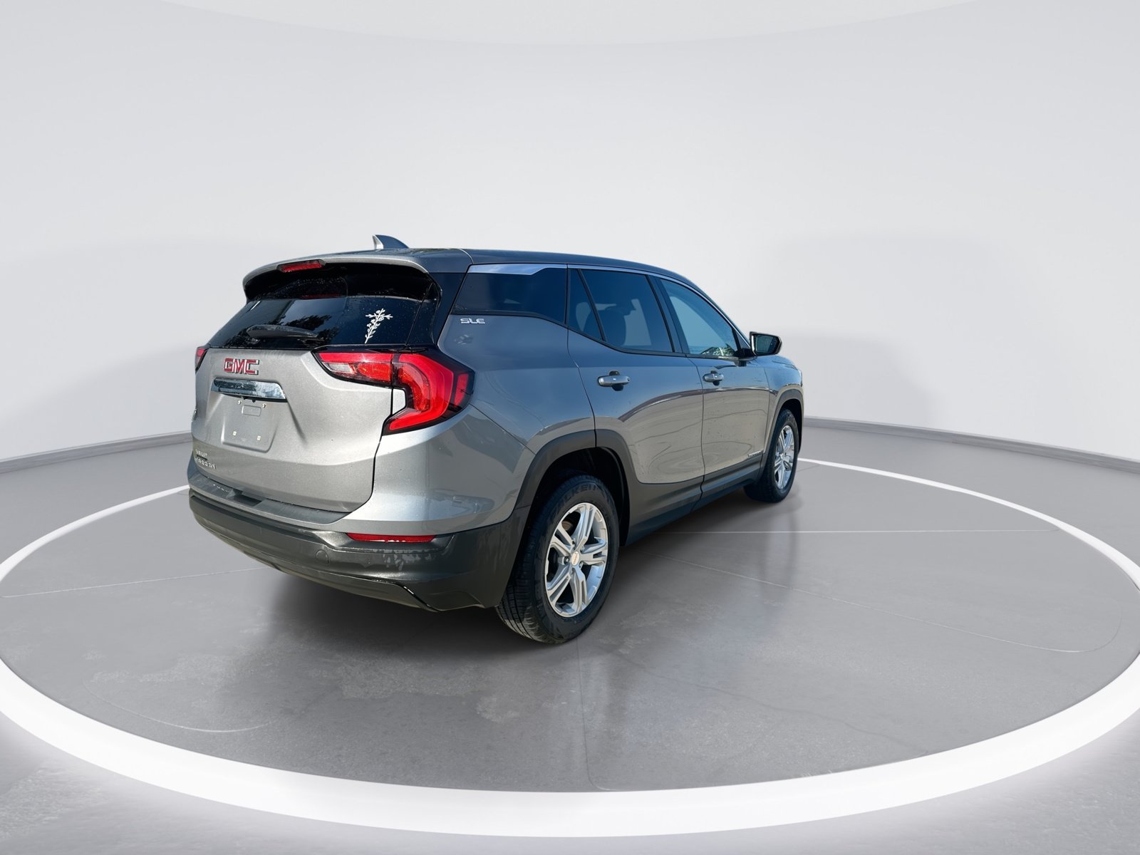 Certified 2018 GMC Terrain SLE FWD image 8