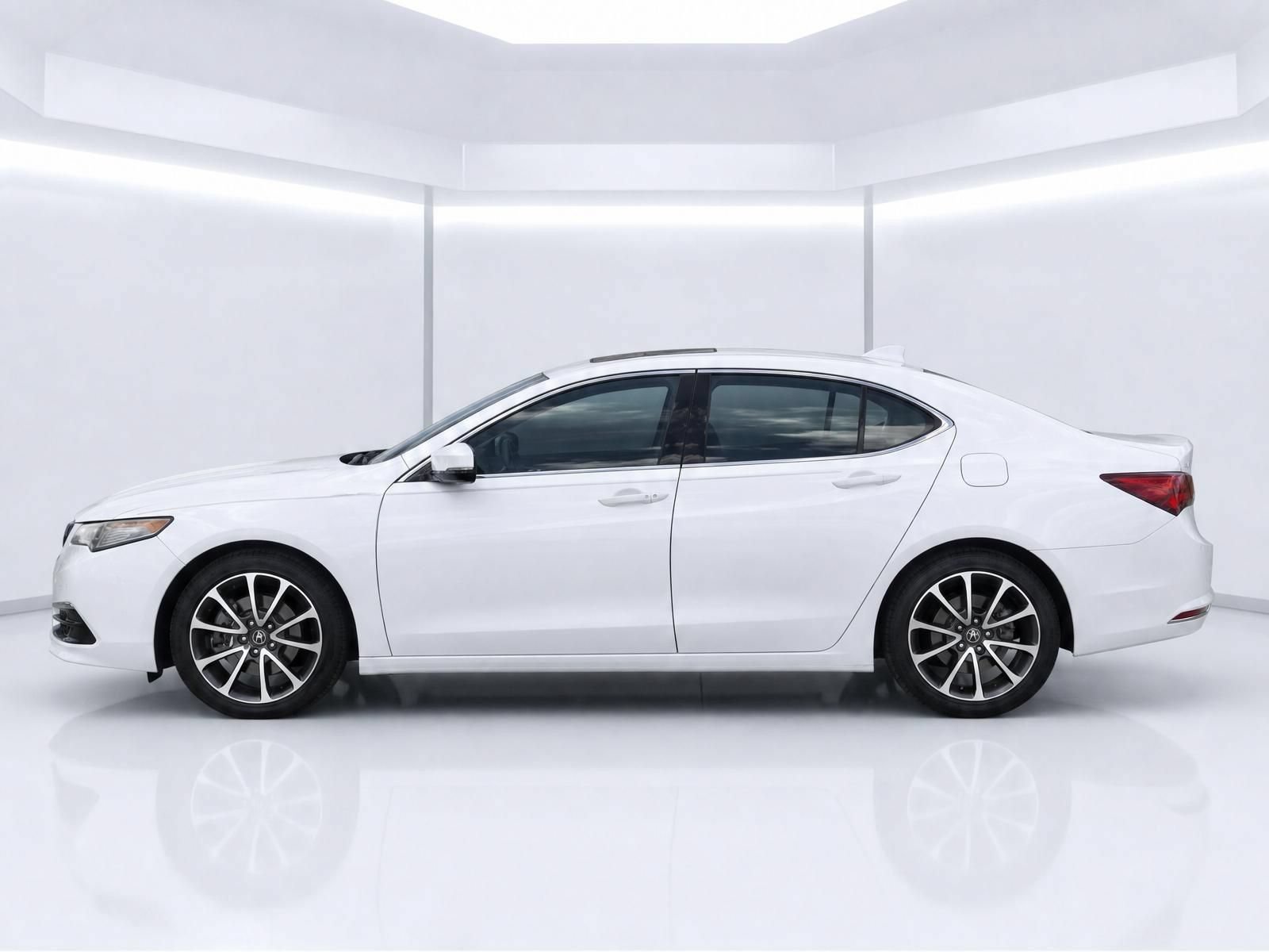 Used 2015 Acura TLX w/ Advance Package FWD image 2