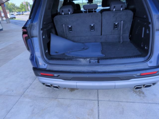 Used 2024 Chevrolet Traverse LT FWD image 9