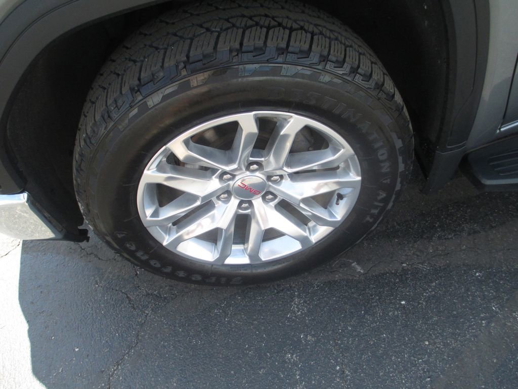 Used 2021 GMC Sierra 1500 SLT w/ SLT Premium Plus Package AWD/4WD image 15