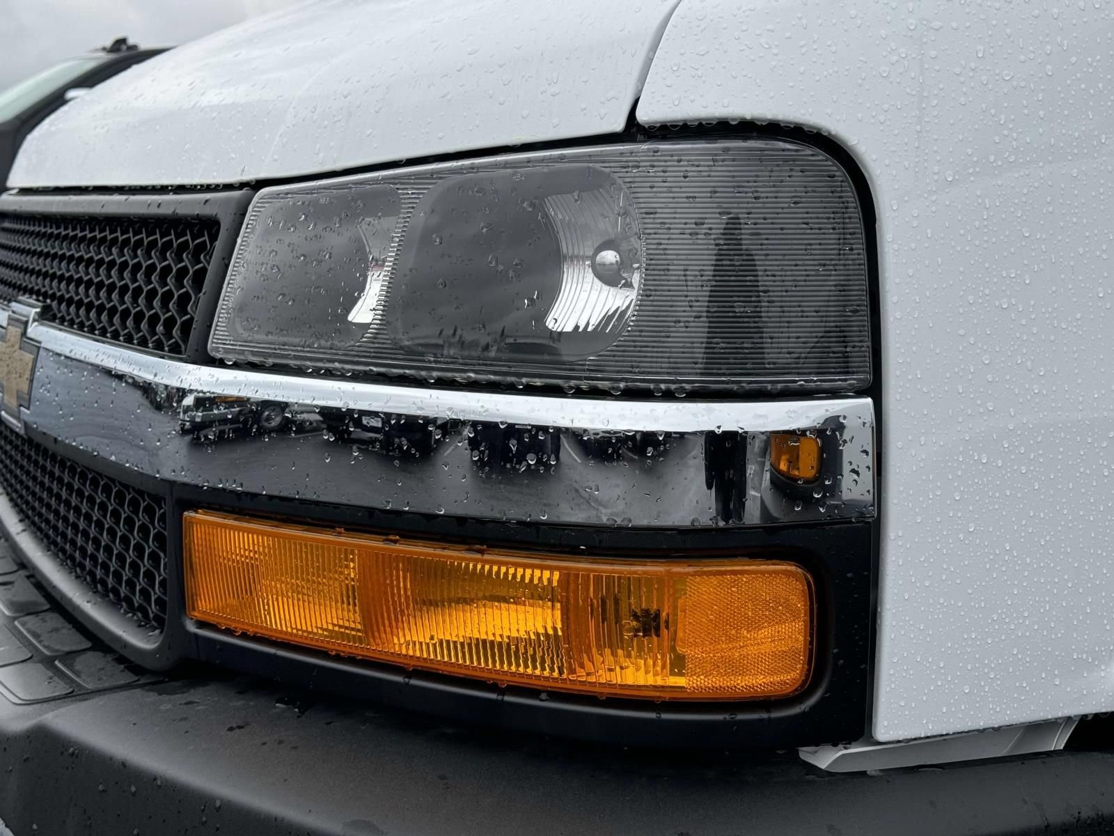 New 2024 Chevrolet Express 3500 w/ Power Convenience Package RWD image 24