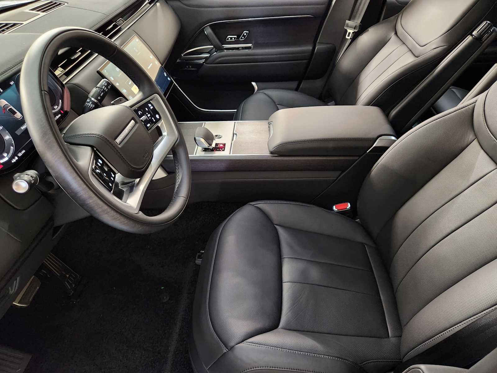 New 2026 Land Rover Range Rover SE AWD/4WD image 13