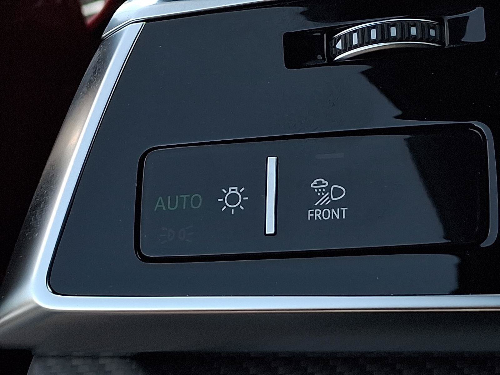 New 2026 Audi SQ8 Prestige AWD/4WD image 21