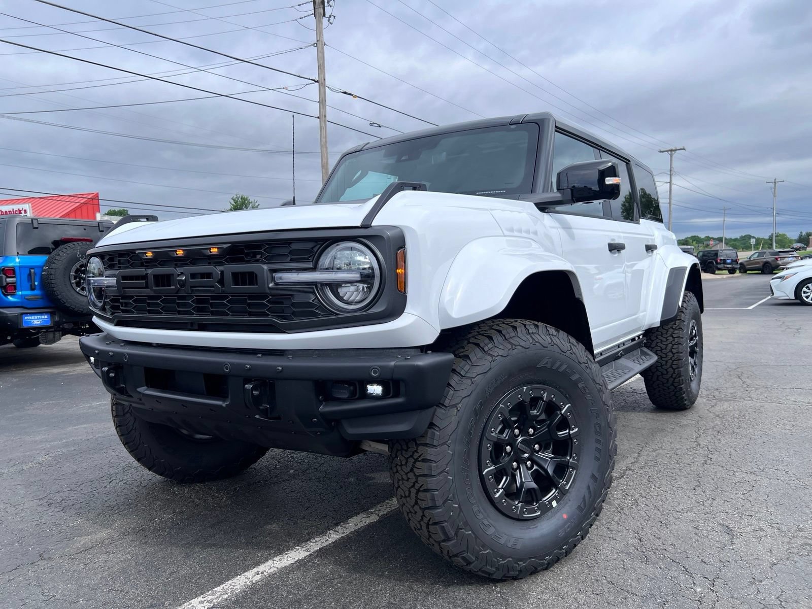 New 2026 Ford Bronco Raptor AWD/4WD image 1