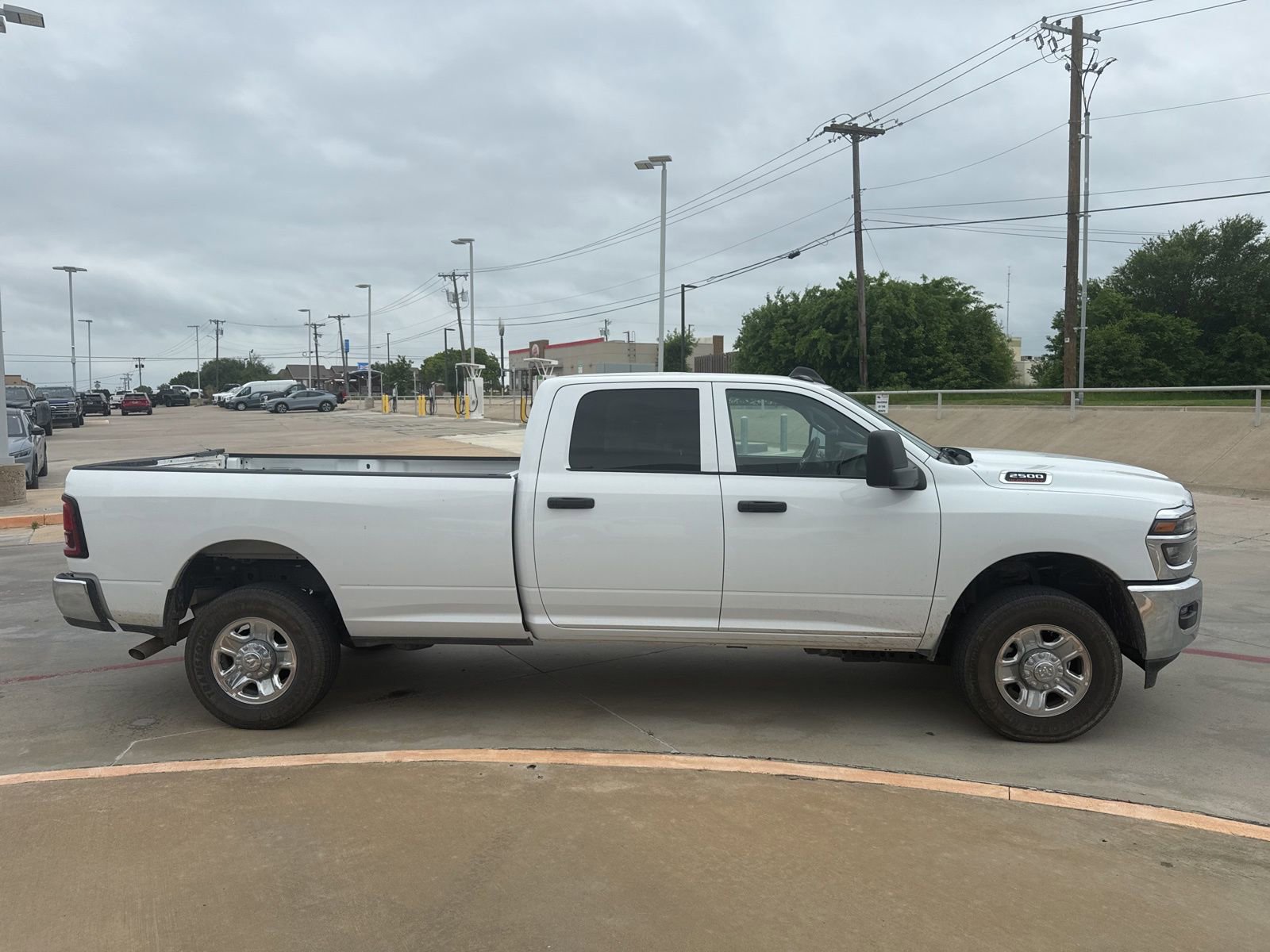 Used 2025 RAM 2500 Tradesman w/ Chrome Appearance Group image 4