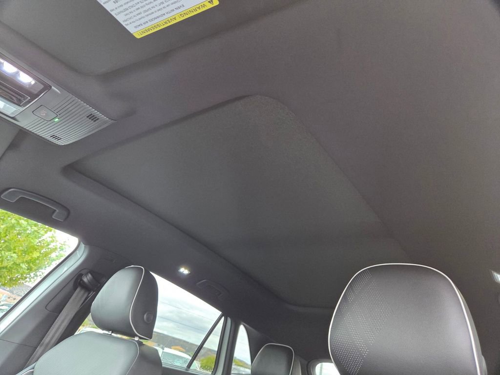 New 2026 Volkswagen Atlas Cross Sport SEL Premium R-Line image 7