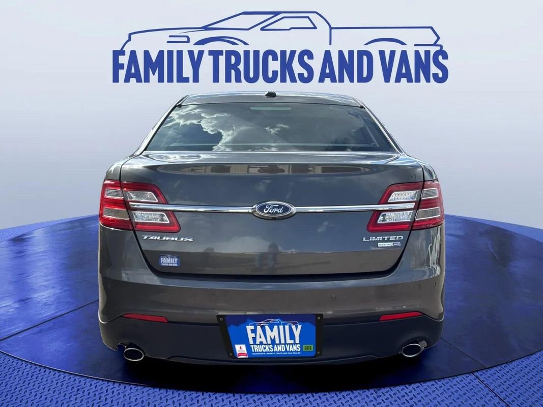 Used 2018 Ford Taurus Limited w/ Driver Assist Package image 4