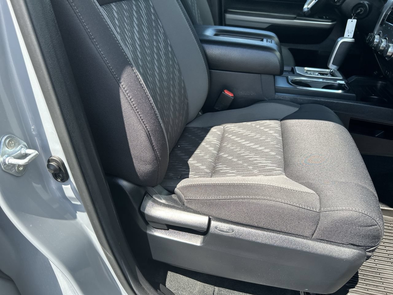 Used 2021 Toyota Tundra SR5 AWD/4WD image 15