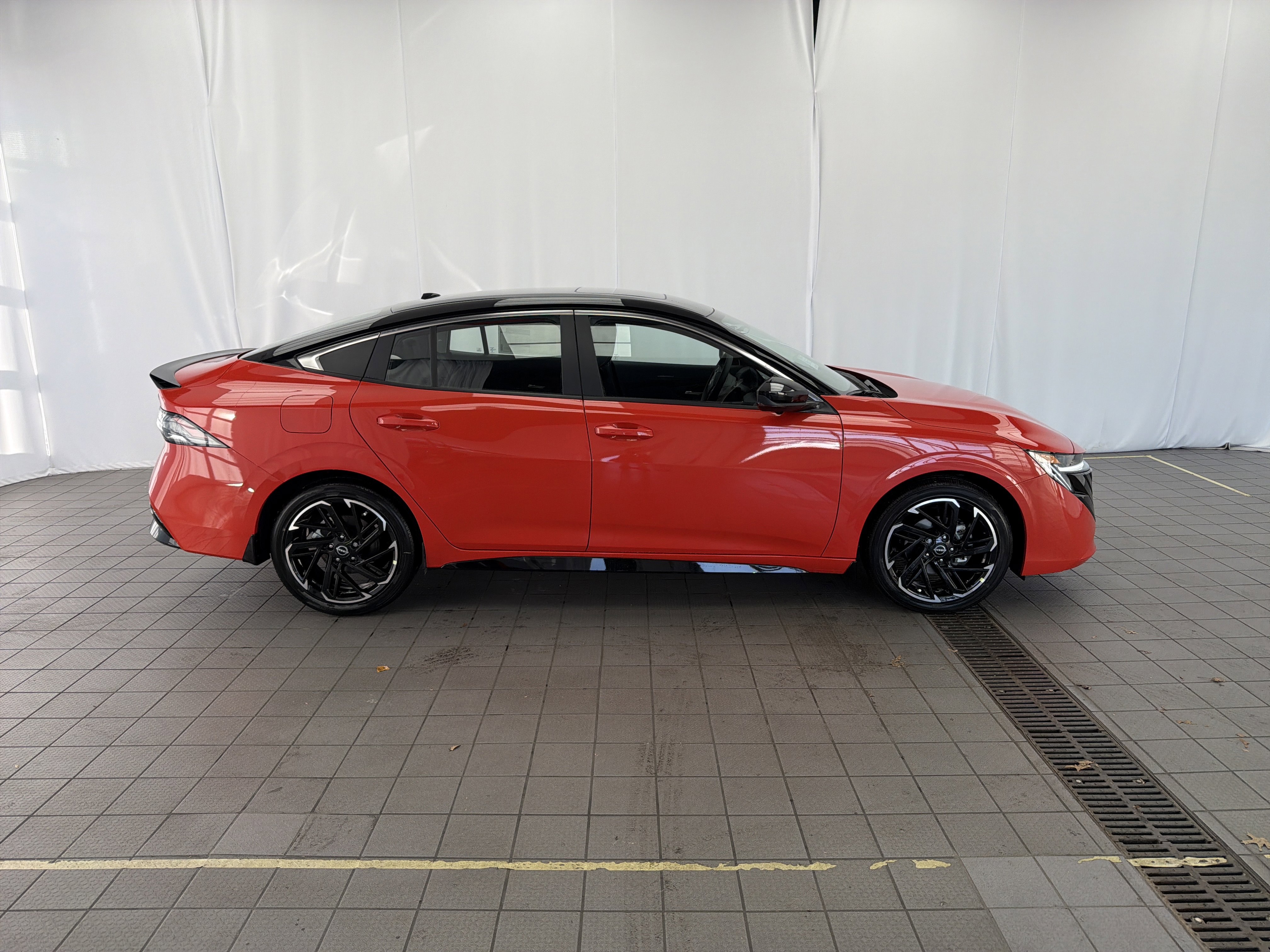 New 2026 Nissan Sentra SR w/ SR Premium Package FWD image 4