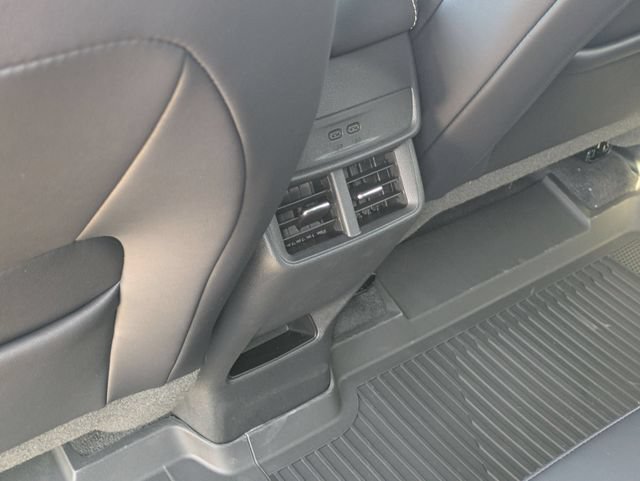 New 2026 GMC Terrain Elevation w/ Elevation Premium Package AWD/4WD image 29