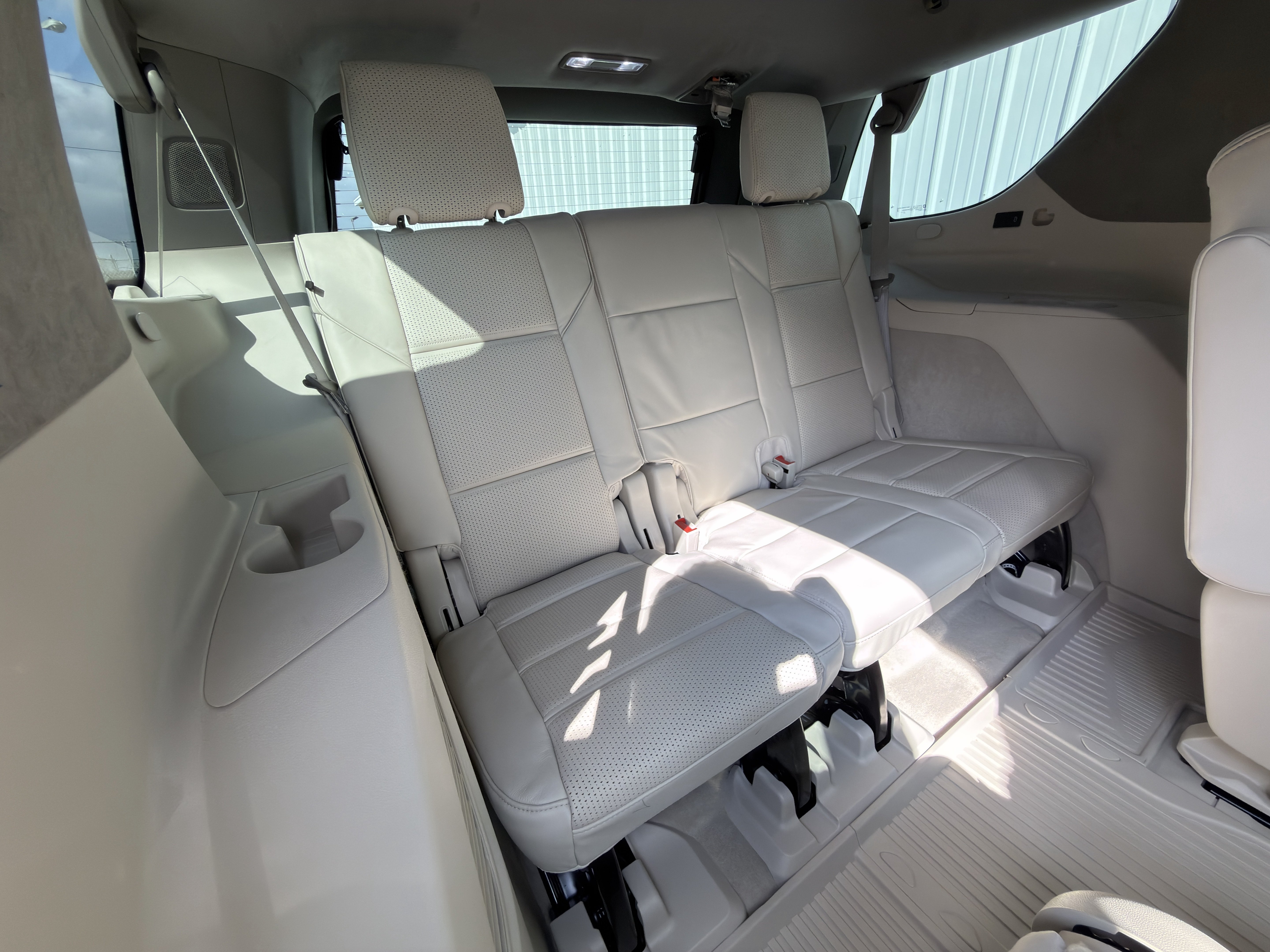 New 2026 Cadillac Escalade Platinum Luxury AWD/4WD image 25