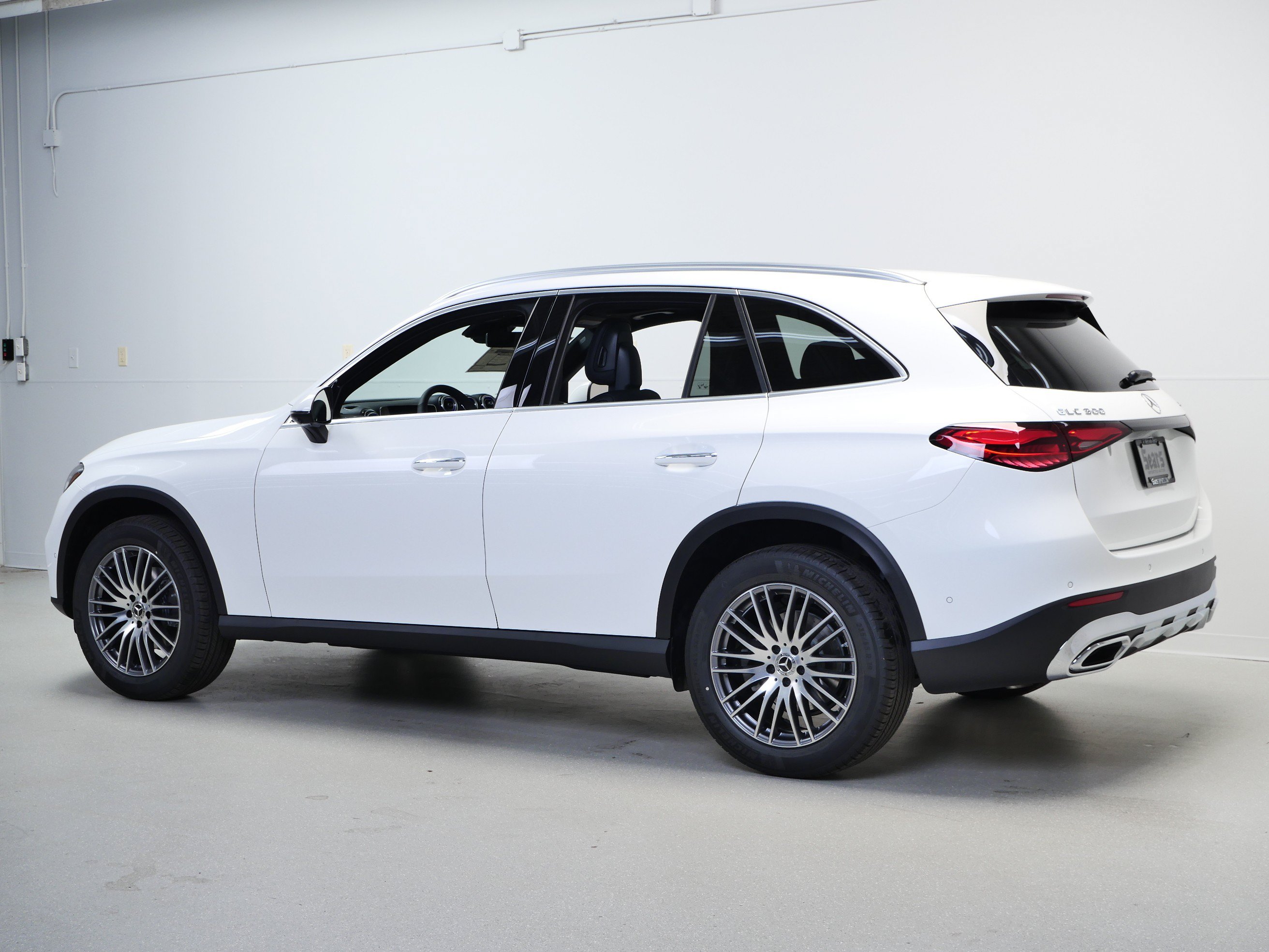 New 2026 Mercedes-Benz GLC 300 4MATIC image 6