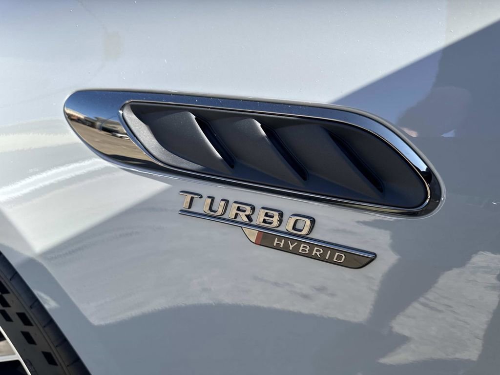 New 2026 Mercedes-Benz E 53 AMG e 4MATIC Sedan image 30
