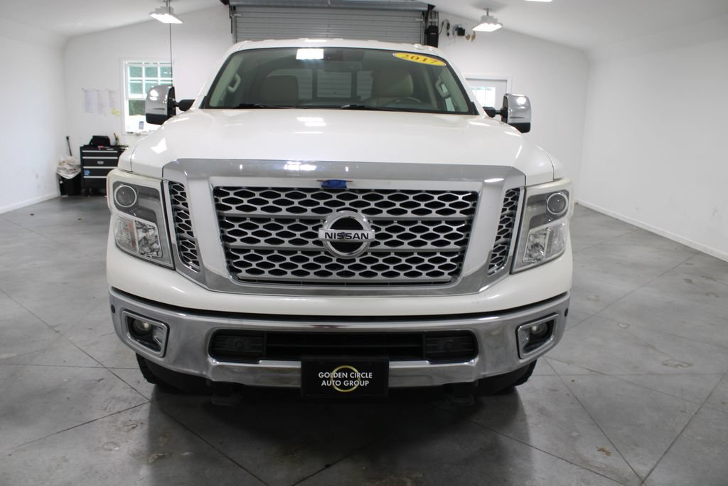 Used 2017 Nissan Titan SL RWD image 3