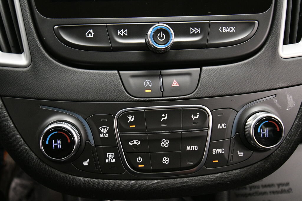 Used 2024 Chevrolet Malibu LT FWD image 15