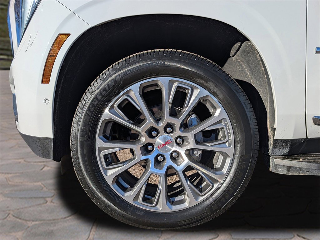 Used 2025 GMC Yukon Denali image 46
