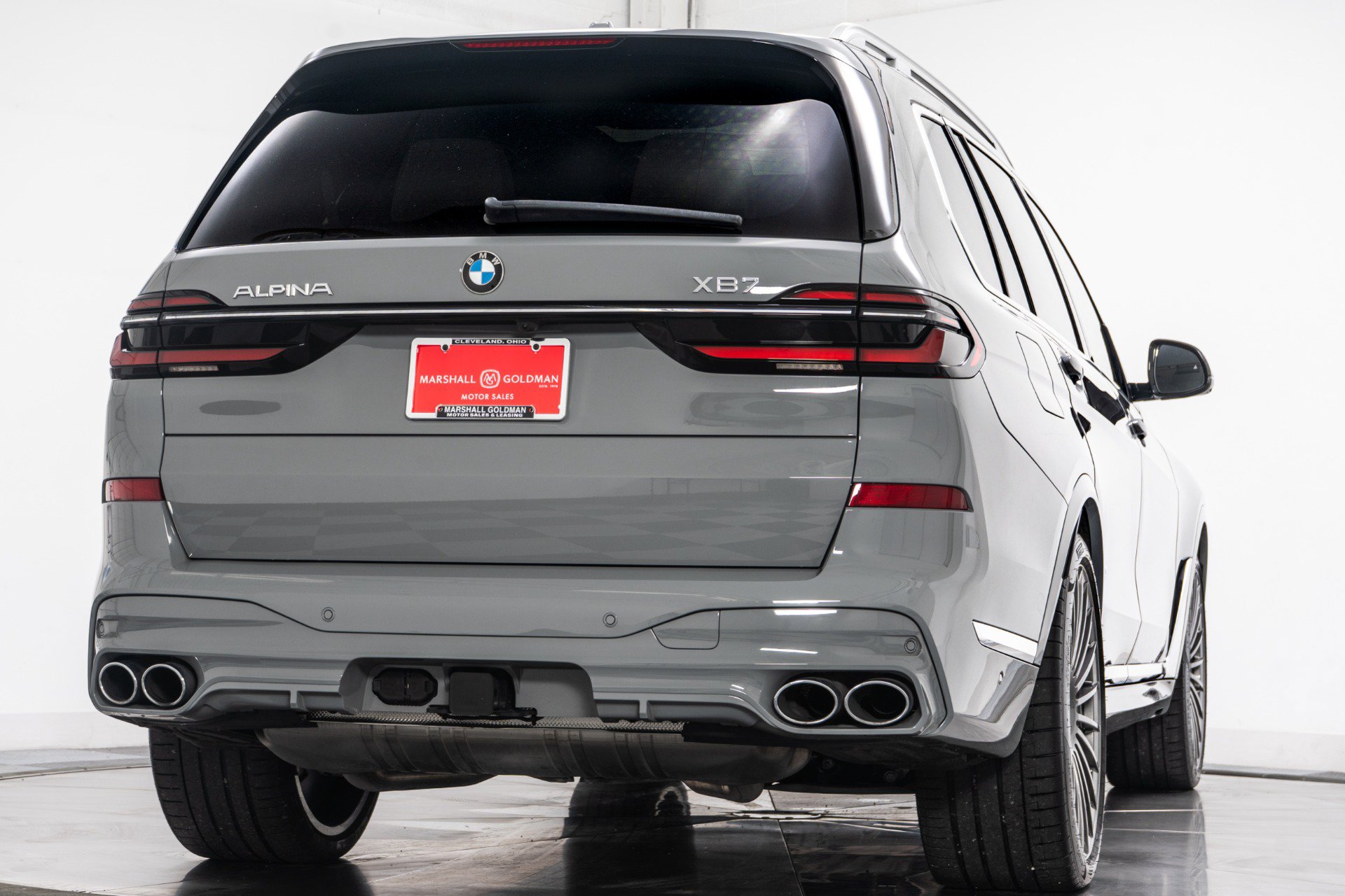 Used 2024 BMW ALPINA XB7 AWD/4WD image 10