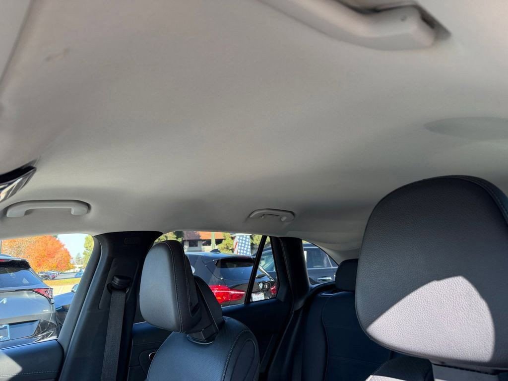 Used 2024 Mercedes-Benz GLC 300 image 15