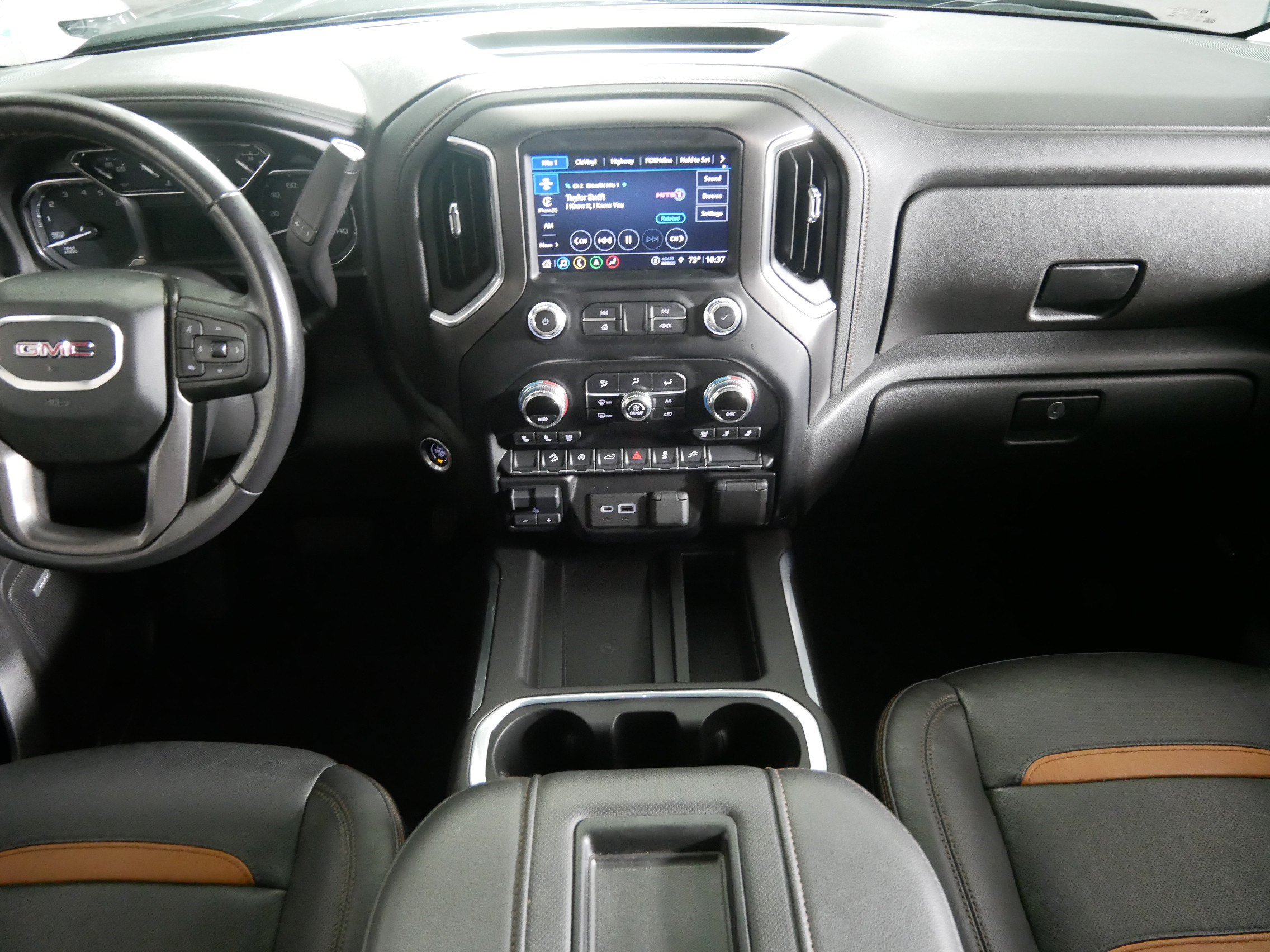 Used 2021 GMC Sierra 1500 AT4 w/ AT4 Preferred Package AWD/4WD image 10