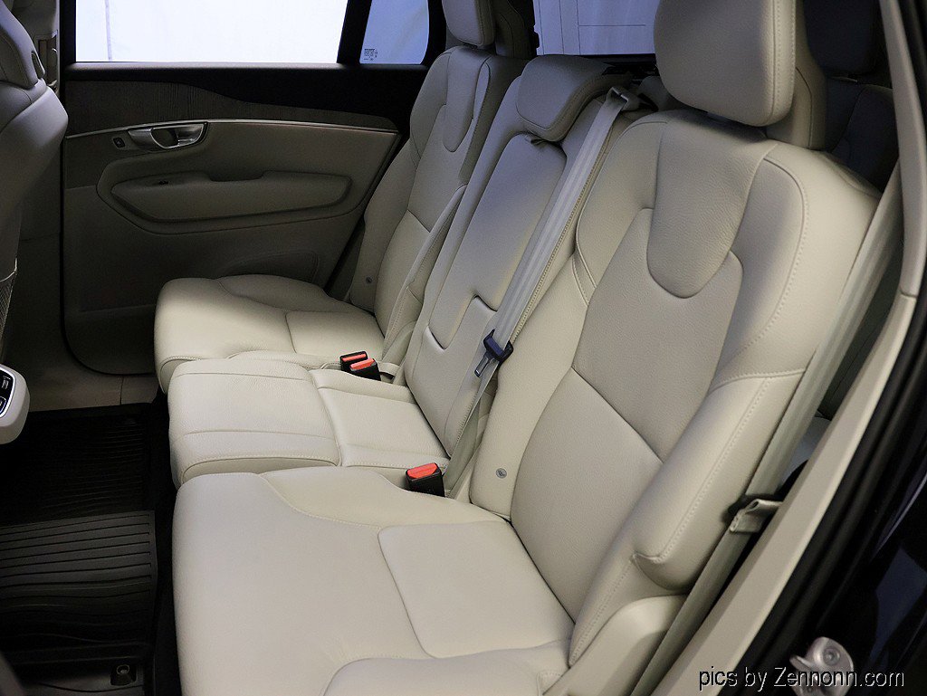 Used 2024 Volvo XC90 B6 Plus w/ Protection Package Premier AWD/4WD image 12