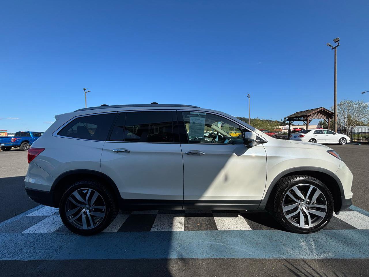 Used 2016 Honda Pilot Touring image 6