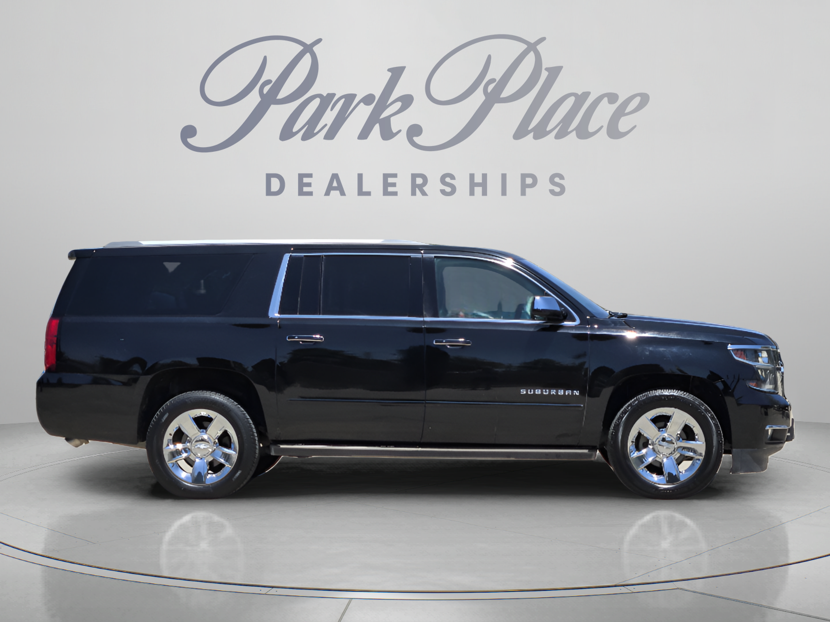 Used 2016 Chevrolet Suburban LTZ AWD/4WD image 6