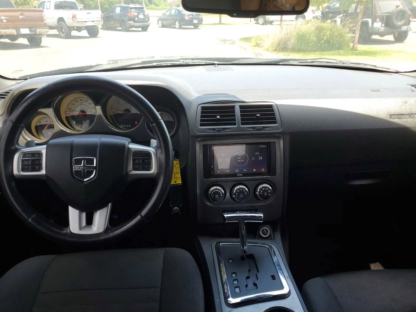 Used 2014 Dodge Challenger R/T image 9