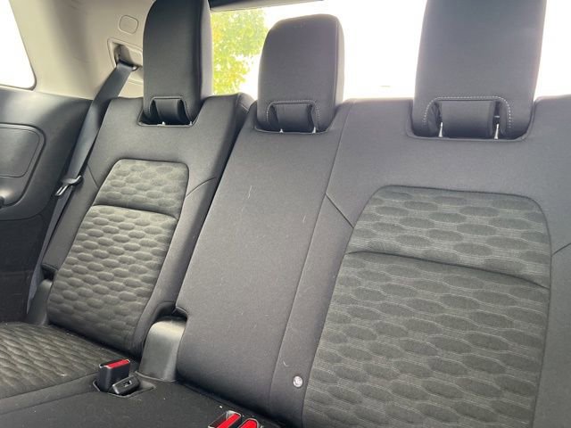 Used 2024 Nissan Pathfinder SV image 31