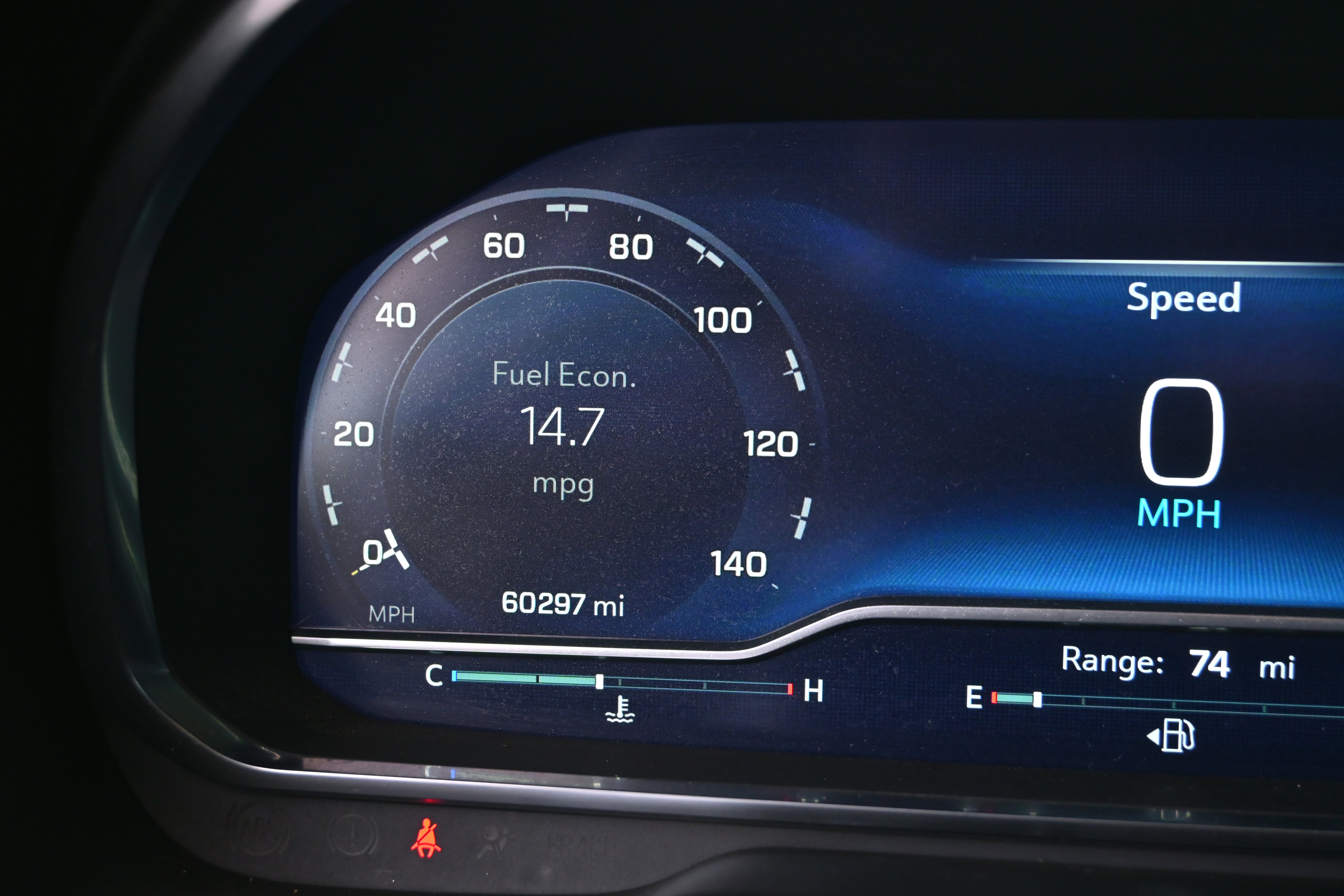 Used 2022 Chevrolet Suburban Z71 image 31