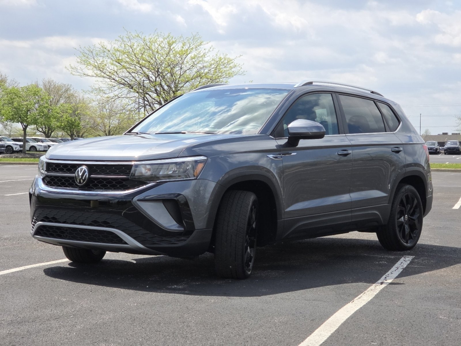 Used 2023 Volkswagen Taos SE w/ Black Wheel Package FWD image 14
