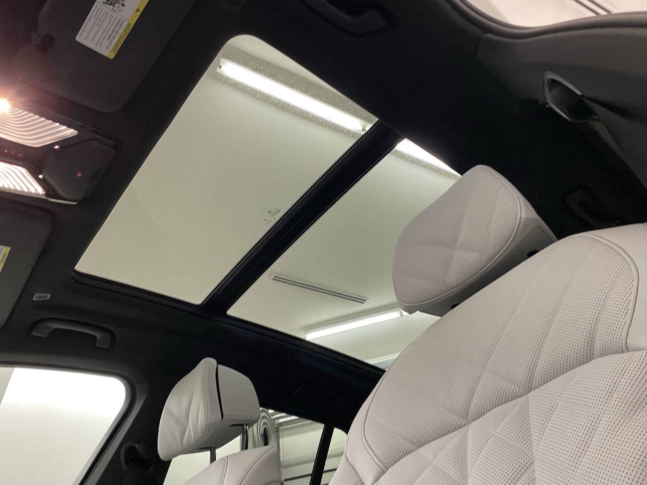 Used 2026 BMW X5 xDrive50e w/ Climate Comfort Package image 14