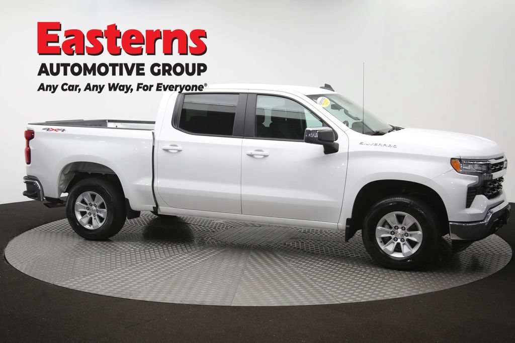 Used 2025 Chevrolet Silverado 1500 LT AWD/4WD image 48