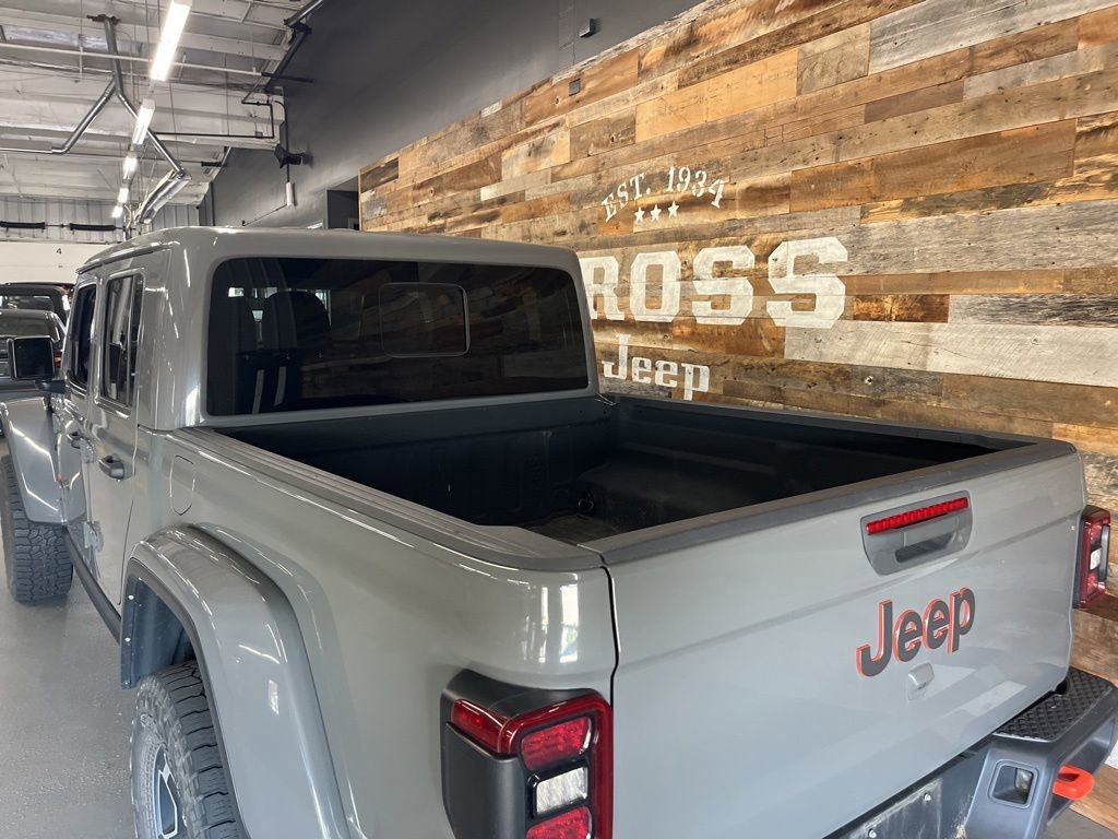 Used 2021 Jeep Gladiator Mojave AWD/4WD image 8