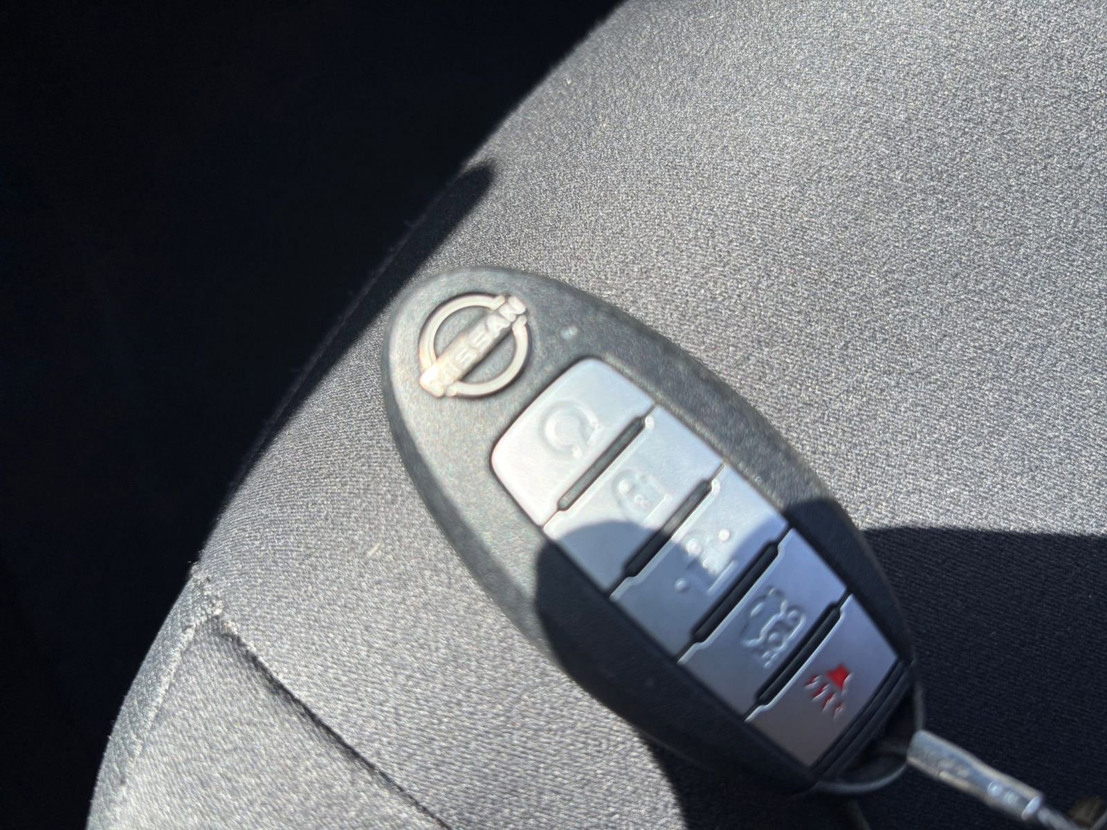Used 2025 Nissan Altima 2.5 SV FWD image 24