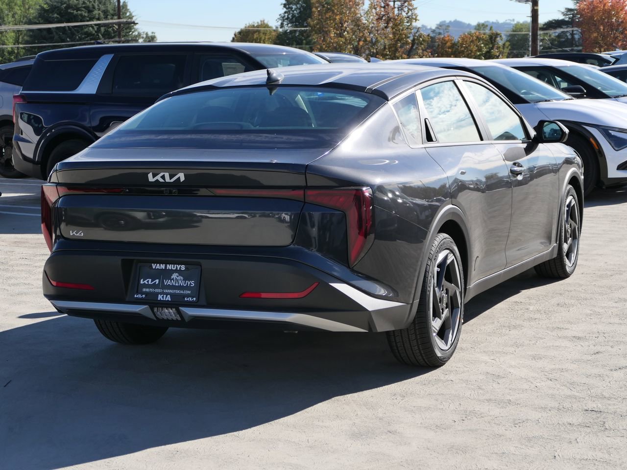 New 2025 Kia K4 EX image 2