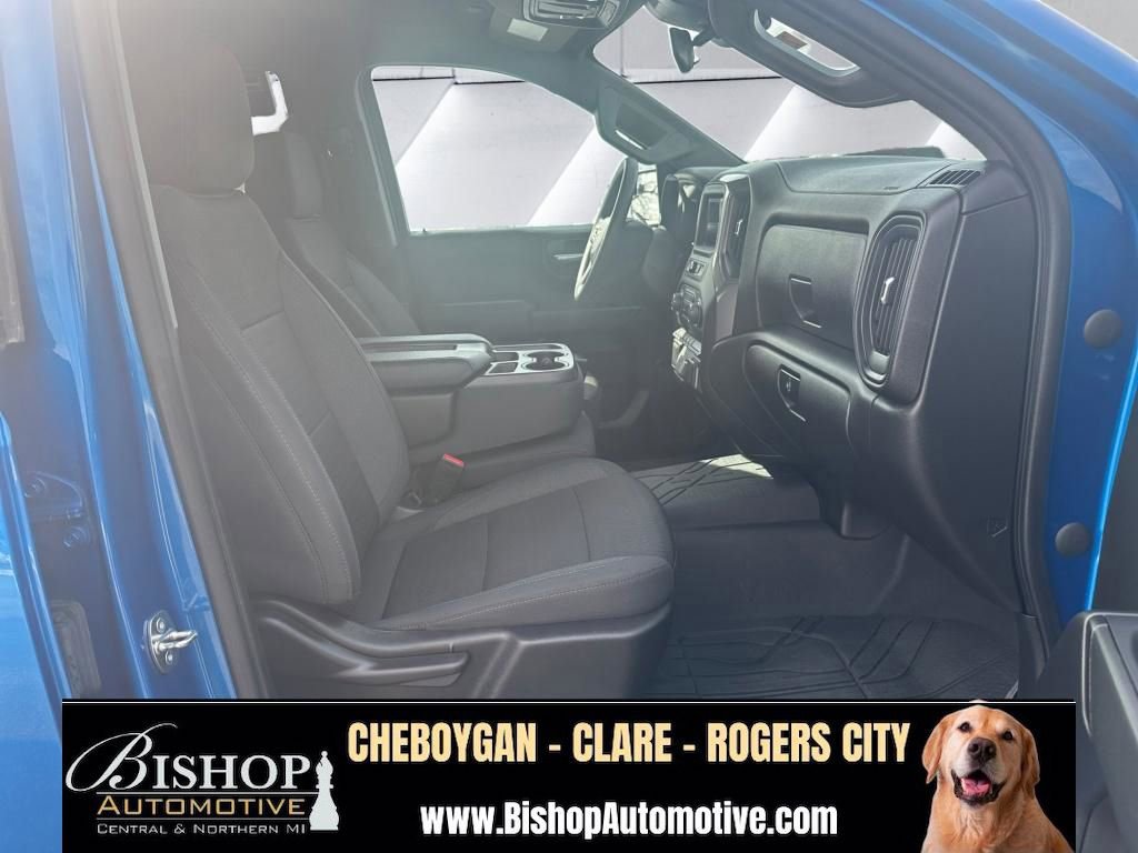 Used 2023 Chevrolet Silverado 1500 Custom AWD/4WD image 26