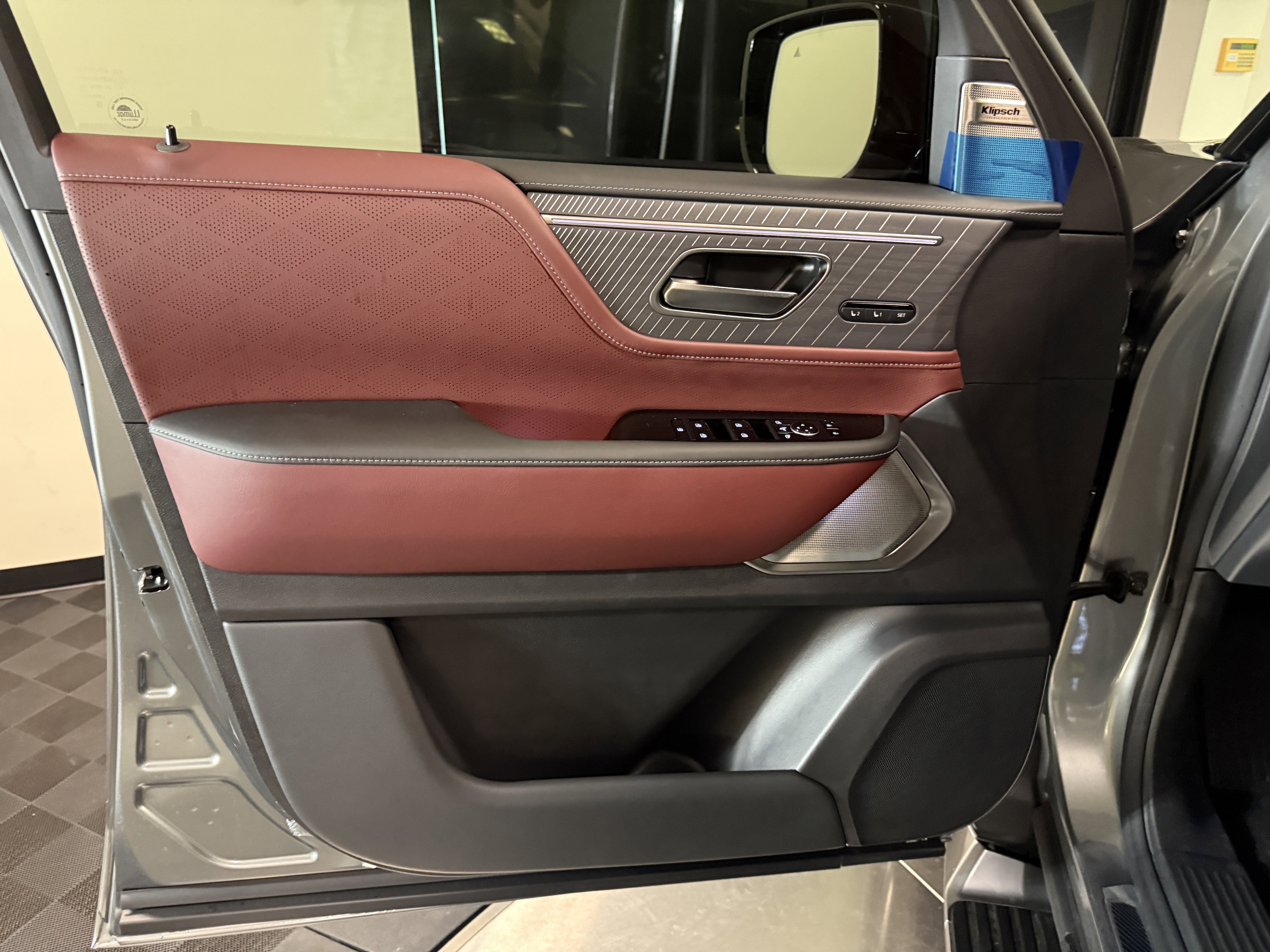 New 2026 INFINITI QX80 Autograph image 11