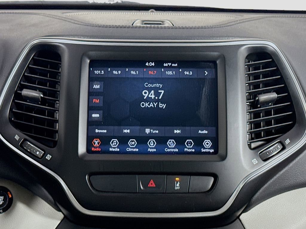 Used 2022 Jeep Cherokee Latitude Lux w/ Sun & Sound Group image 25