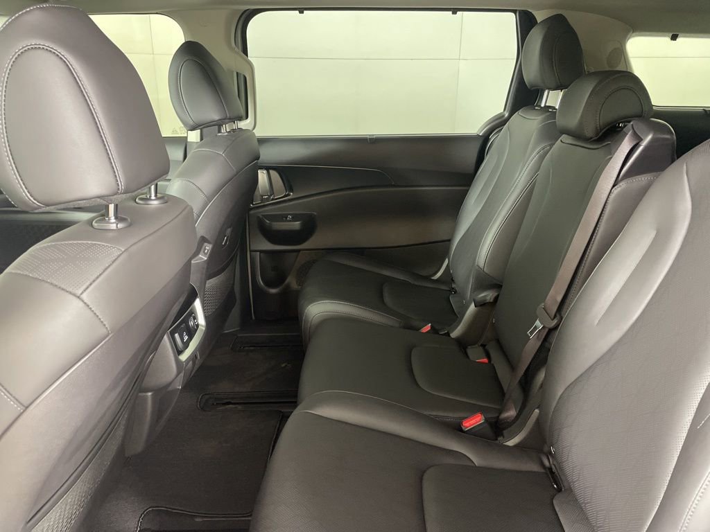 New 2026 Kia Carnival SX w/ SX Dark Edition Package image 41