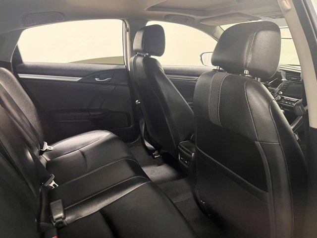 Used 2019 Honda Civic Touring image 14