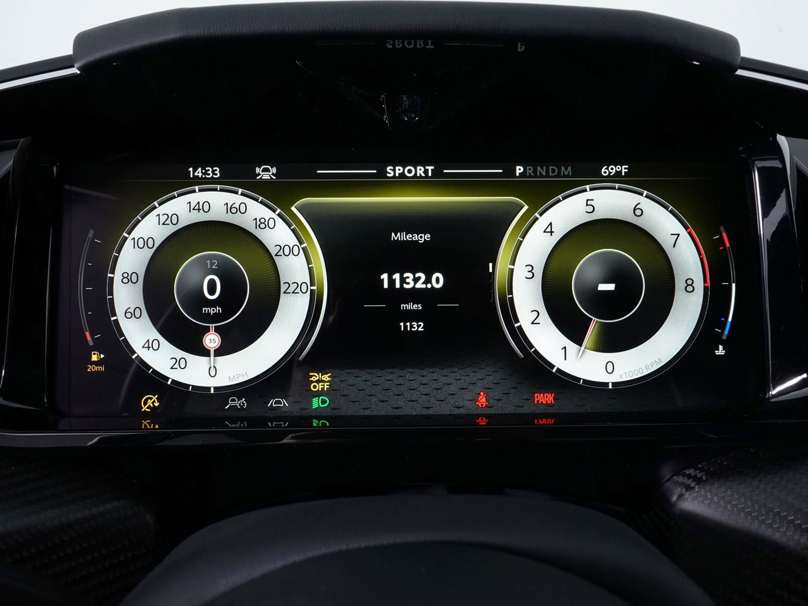New 2026 Aston Martin V8 Vantage Coupe image 17