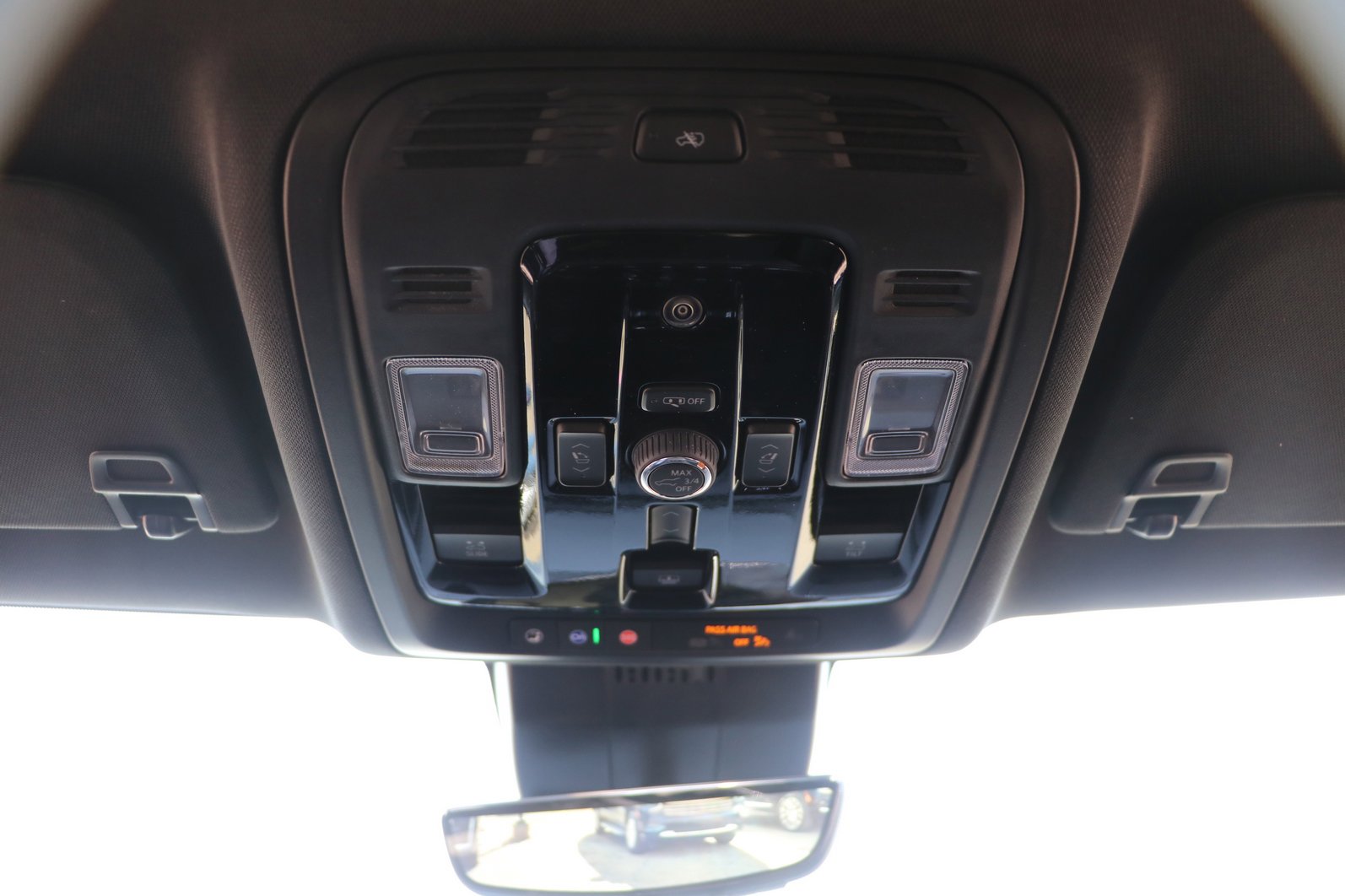 New 2026 GMC Yukon XL AT4 w/ AT4 Premium Package image 25