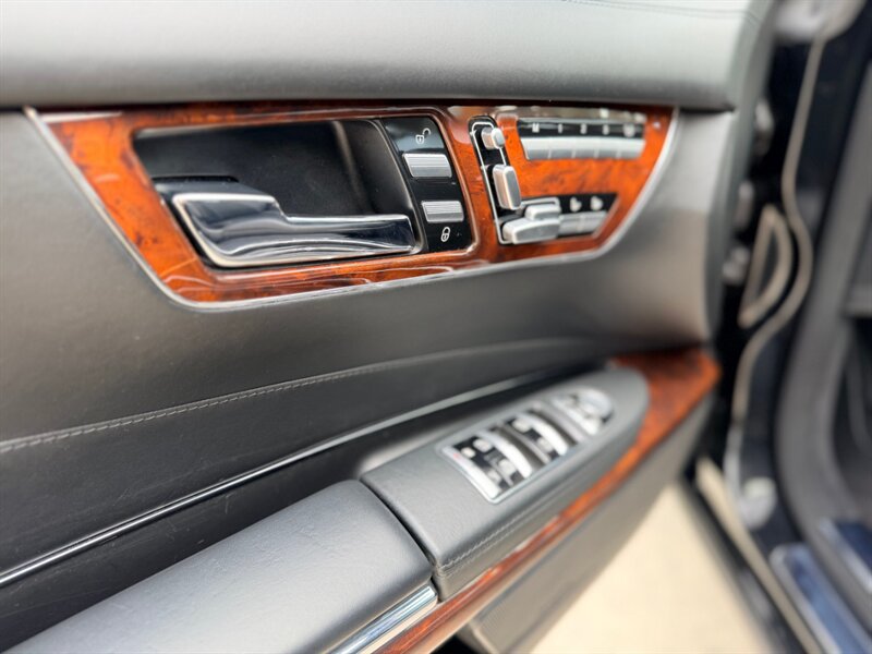 Used 2009 Mercedes-Benz CL 600 image 32