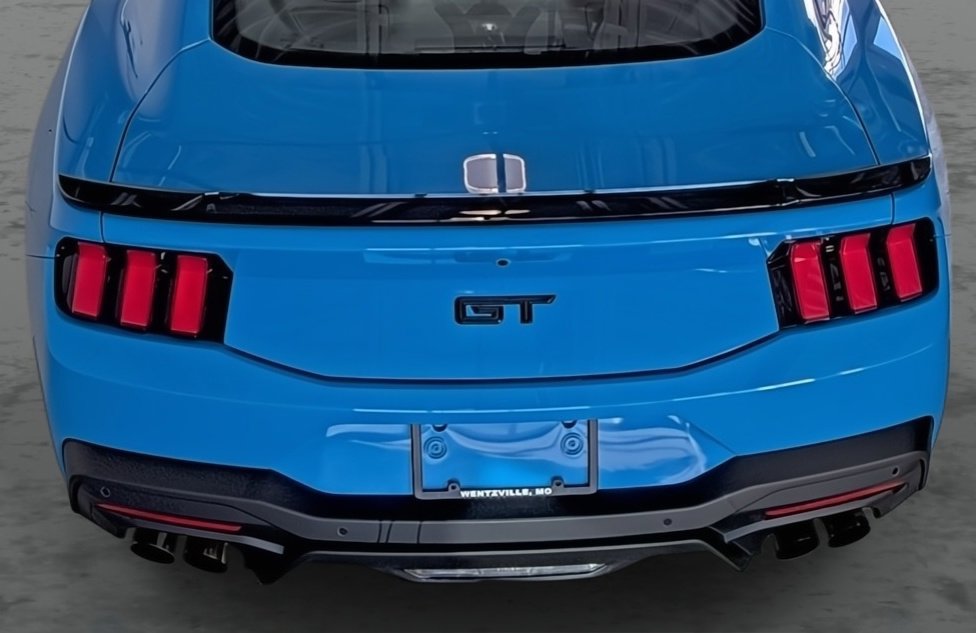 Used 2025 Ford Mustang GT image 12