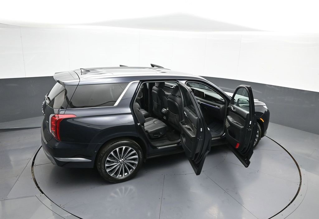 Used 2024 Hyundai Palisade Calligraphy image 47