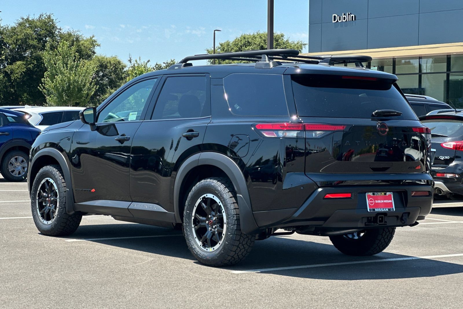 New 2026 Nissan Pathfinder Rock Creek w/ Rock Creek Premium Package AWD/4WD image 6