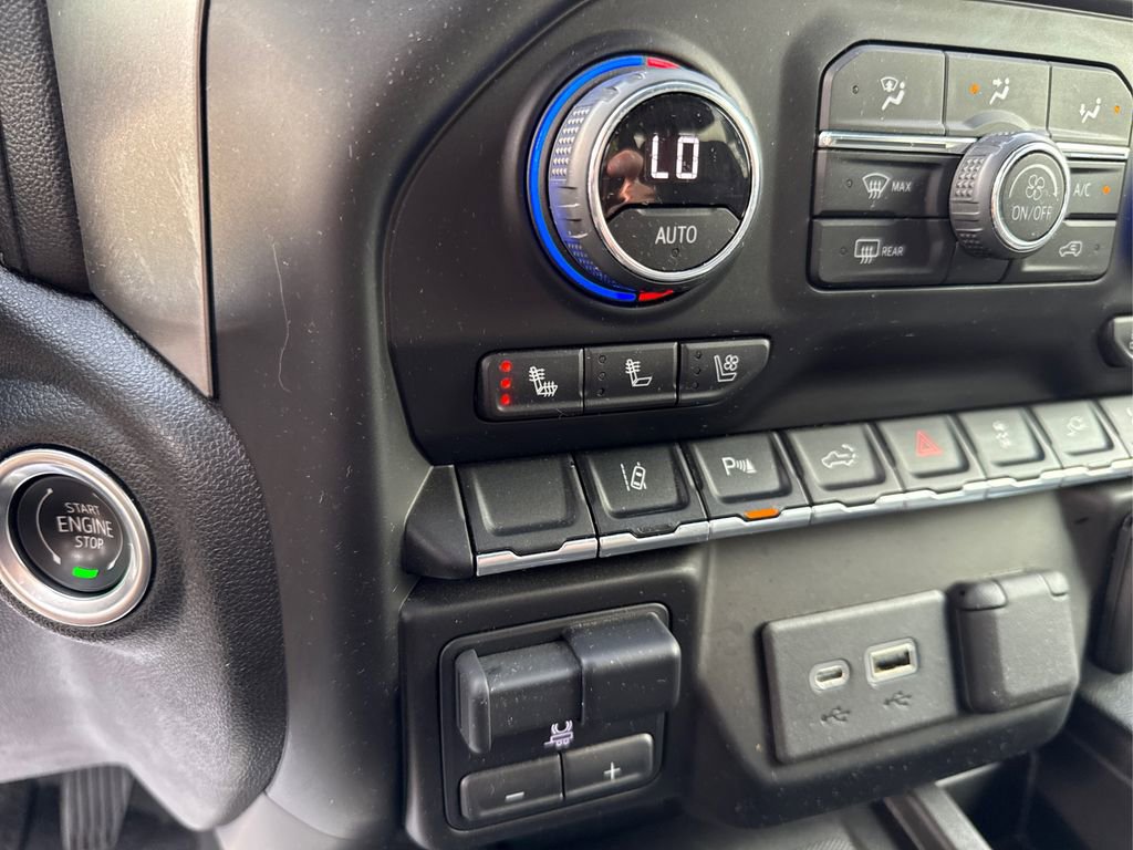 Used 2021 Chevrolet Silverado 2500 LTZ w/ LTZ Plus Package image 34