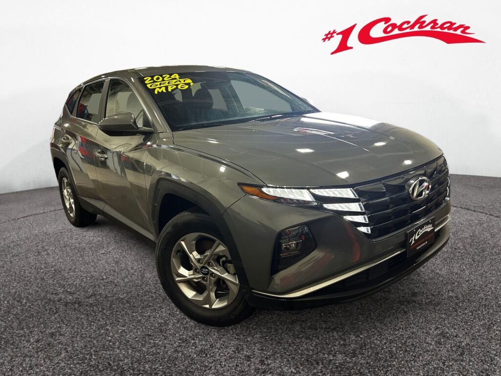 Used 2024 Hyundai Tucson SE image 1